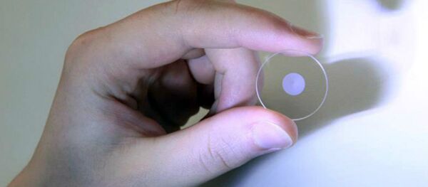 Percée incroyable: un verre qui se courbe comme la pâte à modeler - Sputnik Afrique