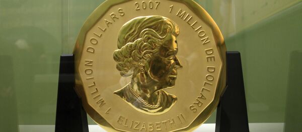 Big Mapple leaf,  une pièce commémorative frappée par la Monnaie royale canadienne en 2007 - Sputnik Afrique