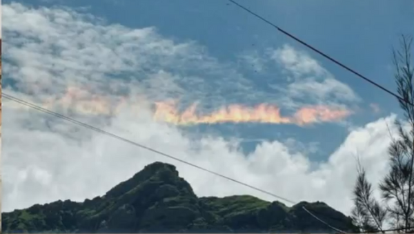 Peru: Rare 'Fire Rainbow' - Sputnik Afrique