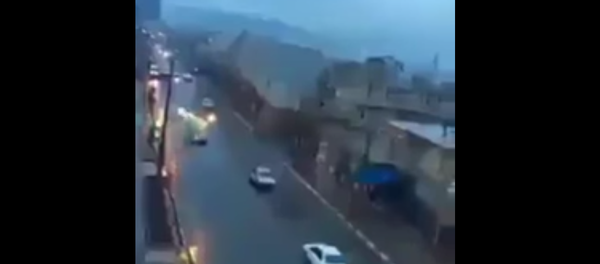 La foudre s’abat sur une voiture au Maroc - Sputnik Afrique