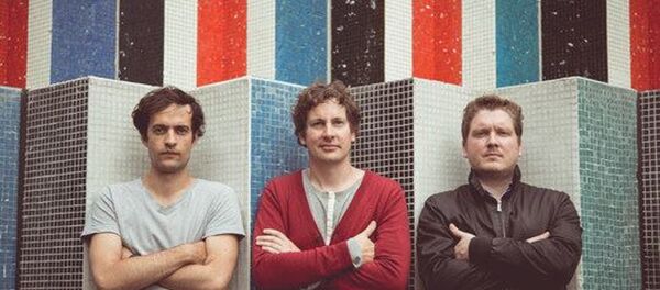 Le groupe OddZoo: Seb, Jim, Romain - Sputnik Afrique