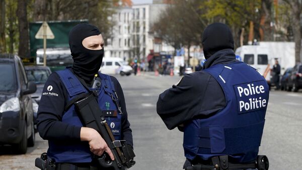 Le conducteur qui aurait transporté des explosifs dans sa voiture, arrêté à Bruxelles - Sputnik Afrique