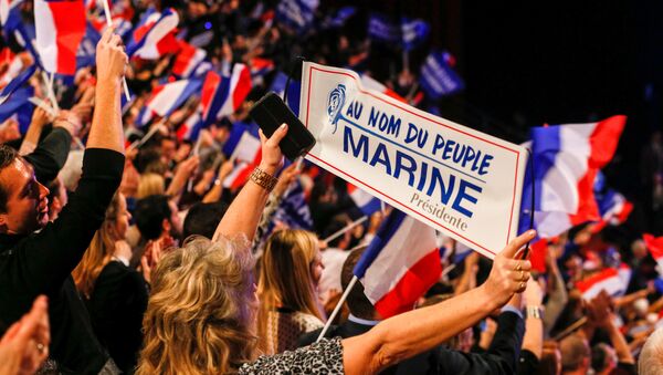 partisans de Marine le Pen - Sputnik Afrique