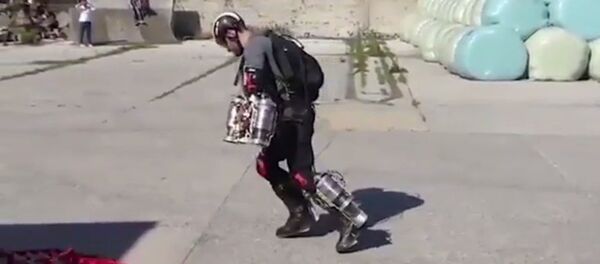 Richard Browning invente un costume d'Iron Man - Sputnik Afrique