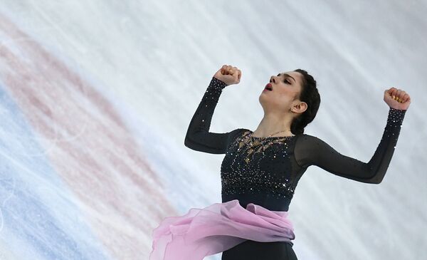 Evgenia Medvedeva performe le programme libre aux Championnats du monde Evgenia Medvedeva performe le programme libre aux Championnats du monde - Sputnik Afrique