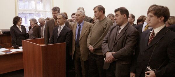 Members of Jehovah's Witnesses listen to the judge's verdict in a court room in Moscow (File) - Sputnik Afrique