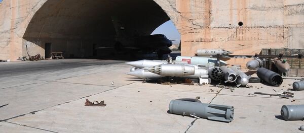 Les conséquences des frappes aériennes US contre la base militaire Shayrat en Syrie - Sputnik Afrique