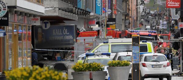 People were killed when a truck crashed into department store Ahlens on Drottninggatan, in central Stockholm, Sweden April 7, 2017. - Sputnik Afrique
