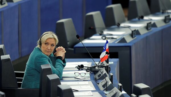 Marine Le Pen, French National Front (FN) political party leader and Member of the European Parliament, attends a debate at the European Parliament in Strasbourg, France, February 3, 2016 - Sputnik Afrique