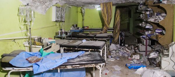 A picture taken on April 4, 2017 shows destruction at a hospital room in Khan Sheikhun, a rebel-held town in the northwestern Syrian Idlib province, following a suspected toxic gas attack. - Sputnik Afrique