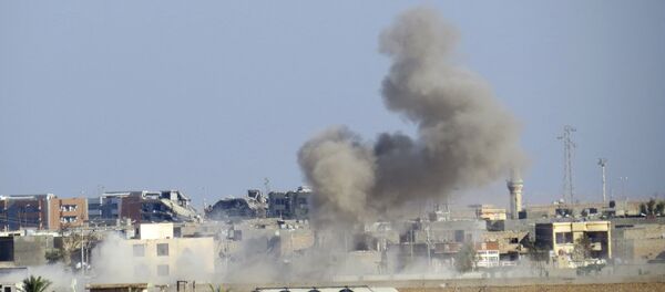 La frappe de la coalition internationale dirigée par Washington - Sputnik Afrique