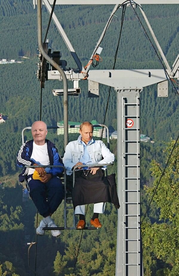François Asselineau et Vladimir Poutine, collage créé par la rédaction Sputnik François Asselineau et Vladimir Poutine, collage créé par la rédaction Sputnik - Sputnik Afrique
