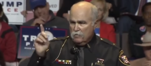 Richard K. Jones - Sputnik Afrique