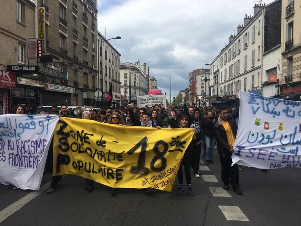 Manifestation contre FN à Paris Manifestation contre FN à Paris - Sputnik Afrique