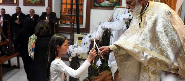 Пасхальная служба в монастыре в сирийском городе Сайедная - Sputnik Afrique