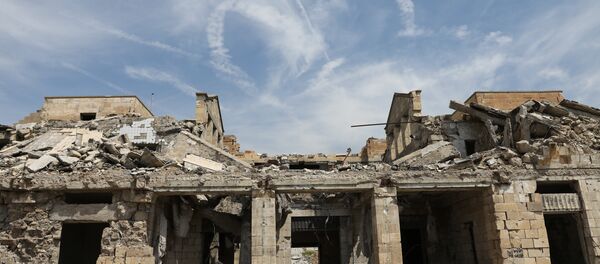 Debris lies at the railway station in Mosul, Iraq, April 5, 2017. - Sputnik Afrique