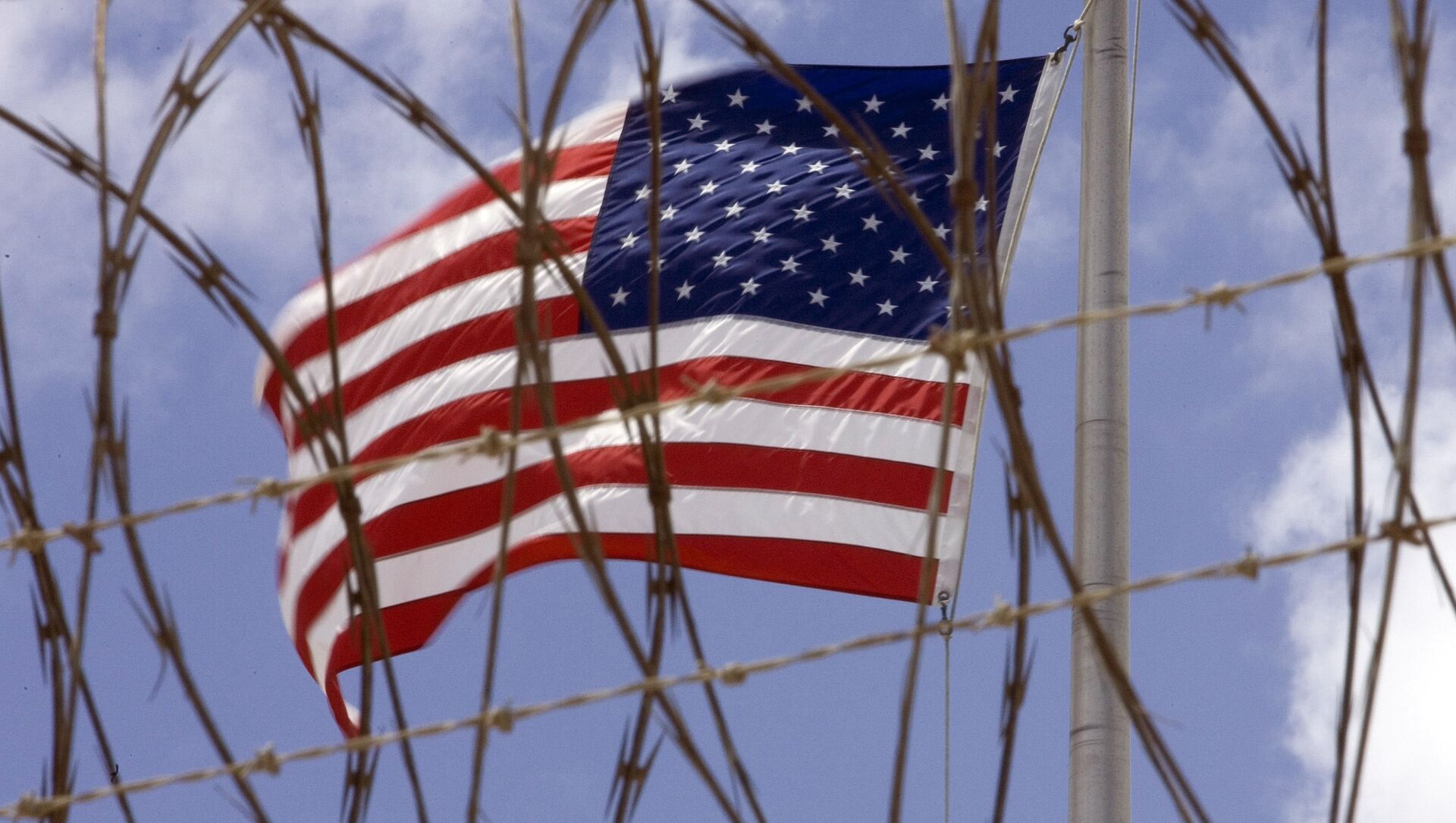  Un drapeau américain à Guantanamo Bay, Cuba - Sputnik Afrique, 1920, 23.07.2021