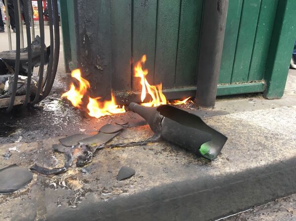 Manifestation contre FN à côté de Zenith Paris - Sputnik Afrique