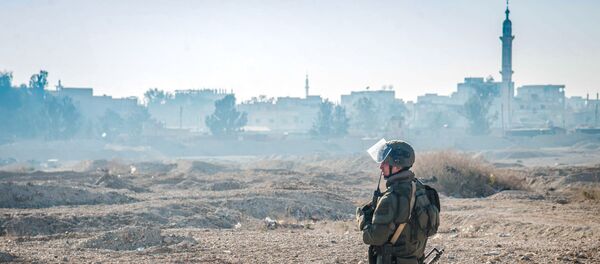 Российские саперы применили при разминировании Пальмиры новые робототехнические комплексы - Sputnik Afrique