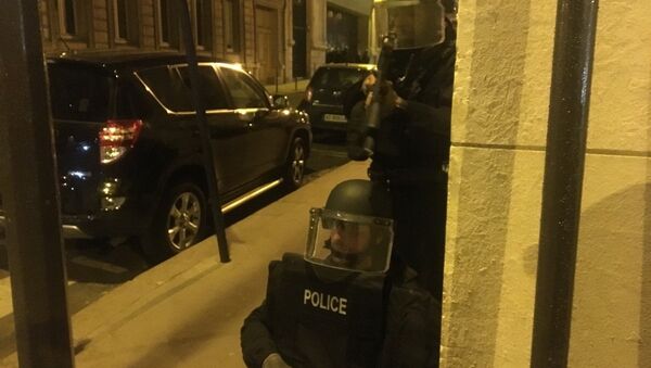 La police à Paris après deux fusillades près des Champs-Elysées - Sputnik Afrique