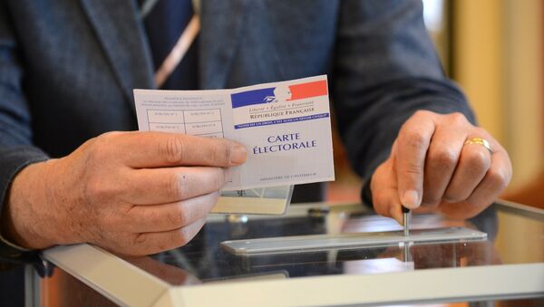 Évacuation d'un bureau de vote dans le Doubs en raison d'un véhicule suspect - Sputnik Afrique
