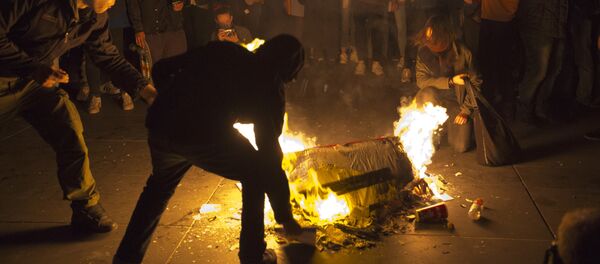 Une violente manifestation s'est déroulée place de la Bastille à Paris - Sputnik Afrique
