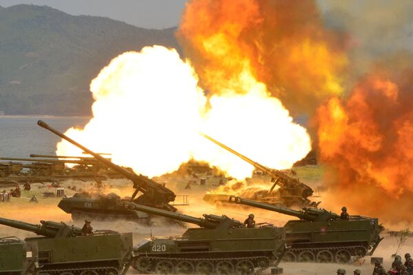 Manœuvres d’artillerie de grande envergure en Corée du Nord - Sputnik Afrique