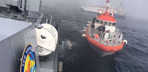 Операция по спасению экипажа судна Лиман в Черном море - Sputnik Afrique