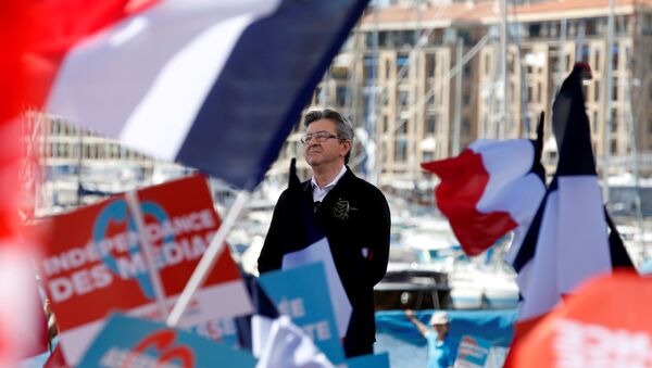 Jean-Luc Melenchon of the French far left Parti de Gauche and candidate for the 2017 French presidential election delivers a speech during a political rally in Marseille, France, April 9, 2017. - Sputnik Afrique