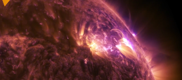 La NASA filme une éruption solaire - Sputnik Afrique