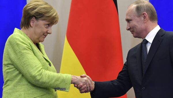 Angela Merkel et Poutine - Sputnik Afrique