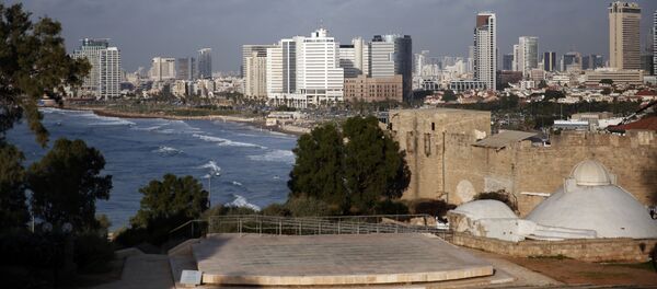 A picture taken on November 29, 2015 shows the Tel Aviv skyline from the neighbourhood of Jaffa - Sputnik Afrique