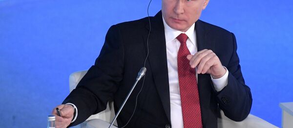 Президент РФ В. Путин посетил Международный арктический форум Арктика - территория диалога - Sputnik Afrique