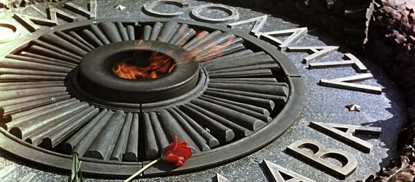 La flamme éternelle à Kiev La flamme éternelle à Kiev - Sputnik Afrique