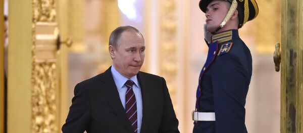 Russia's President Vladimir Putin arrives to chair a meeting of the Pobeda (Victory) Organising Committee at the Kremlin in Moscow on April 20, 2017 - Sputnik Afrique