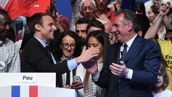 Emmanuel Macron et François Bayrou - Sputnik Afrique