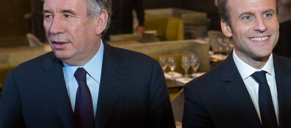 Bayrou et Macron - Sputnik Afrique