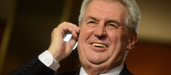 Czech new-elected President Milos Zeman smiles as he gives an interview for the Czech television on January 26, 2013 - Sputnik Afrique