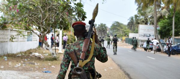 Des tirs nourris entendus dans les deux plus grandes villes de Côte d’Ivoire - Sputnik Afrique