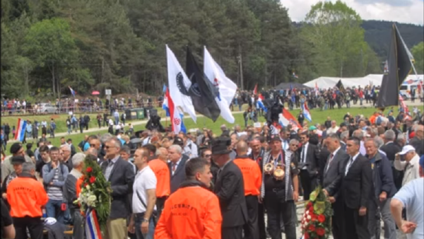 15.000 personnes rendent hommage aux nazis en Autriche - Sputnik Afrique
