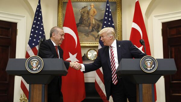 le président turc Recep Tayyip Erdogan et son homologue américain Donald Trump - Sputnik Afrique