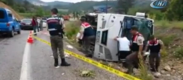 Accident en Turquie: le bus transportait des Ukrainiens et non des Russes (vidéo) - Sputnik Afrique