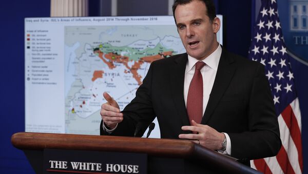Brett McGurk, White House envoy to the U.S.-led military coalition against the Islamic State group, speaks about the conflict in Syria during the daily news briefing at the White House in Washington, Tuesday, Dec. 13, 2016 - Sputnik Afrique