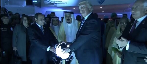 Magie noire et satanisme: le Net s’en prend à Trump en Arabie saoudite Magie noire et satanisme: le Net s’en prend à Trump en Arabie saoudite - Sputnik Afrique