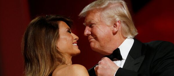 U.S. President Donald Trump and first lady Melania Trump attend the Liberty Ball in honor of his inauguration in Washington, U.S. January 20, 2017 - Sputnik Afrique