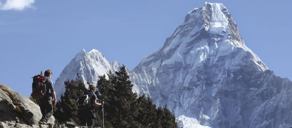 Everest - Sputnik Afrique