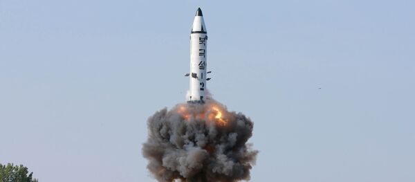 Un tir d'essai de missile balistique nord-coréen Pukguksong-2 (archives) - Sputnik Afrique