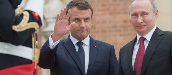 Emmanuel Macron et Vladimir Poutine - Sputnik Afrique