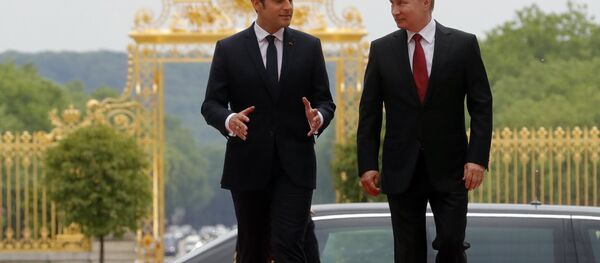 Macron et Poutine - Sputnik Afrique