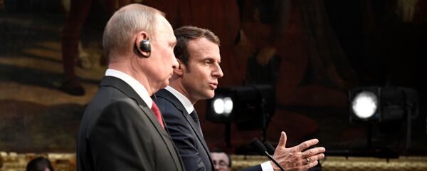 Vladimir Poutine et Emmanuel Macron à Versailles - Sputnik Afrique